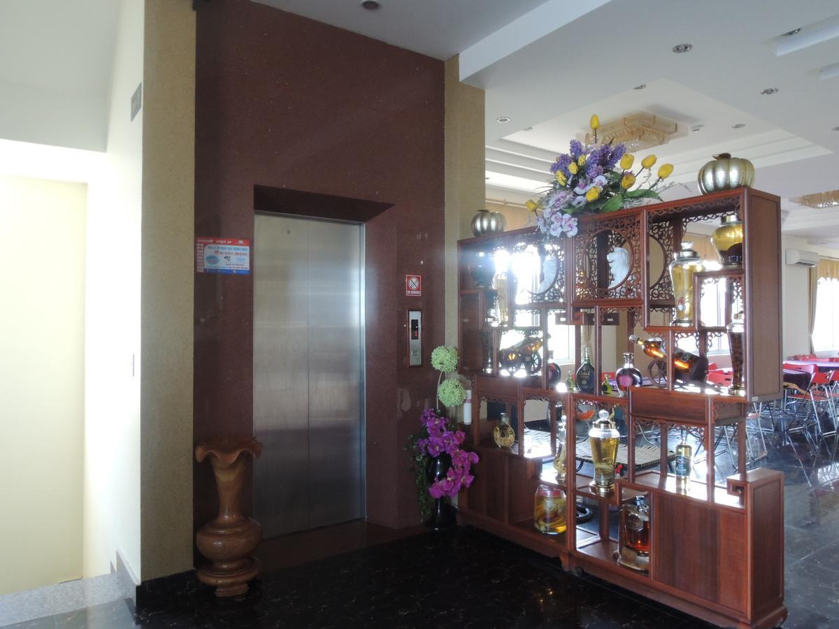 Ngan Ha Hotel Dong Hoi Esterno foto