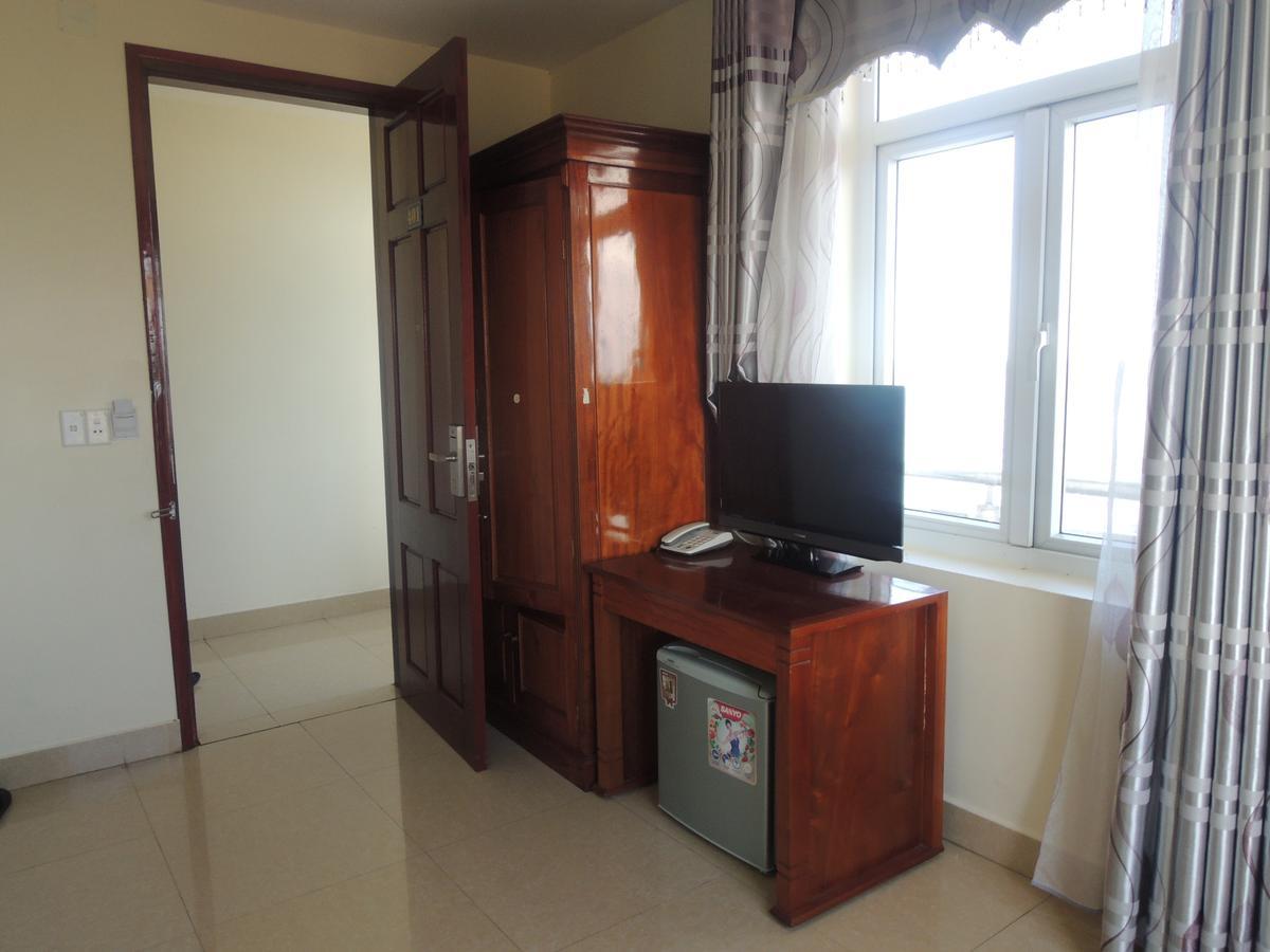 Ngan Ha Hotel Dong Hoi Esterno foto