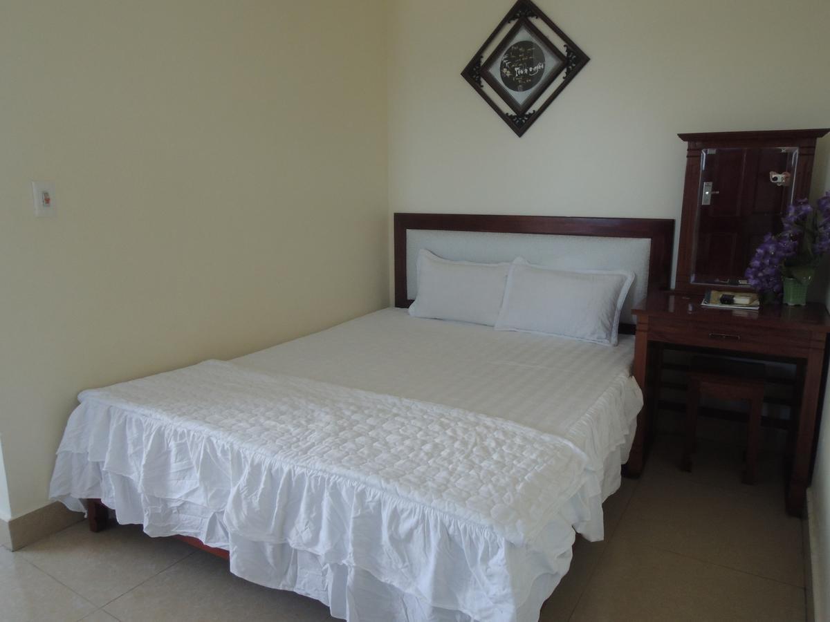 Ngan Ha Hotel Dong Hoi Esterno foto
