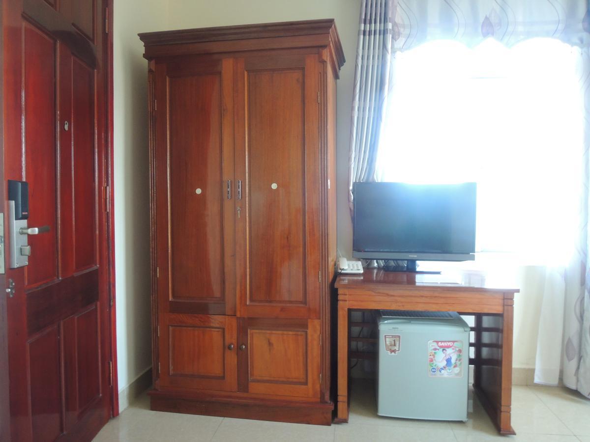 Ngan Ha Hotel Dong Hoi Esterno foto